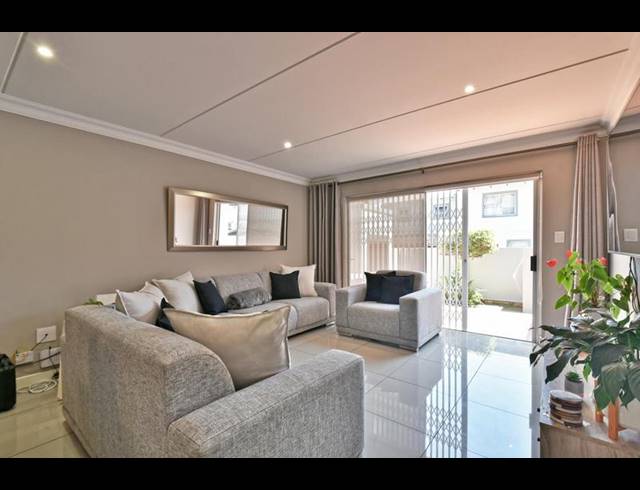 3 BEDROOM APARTMENT FOR SALE IN FERNDALE